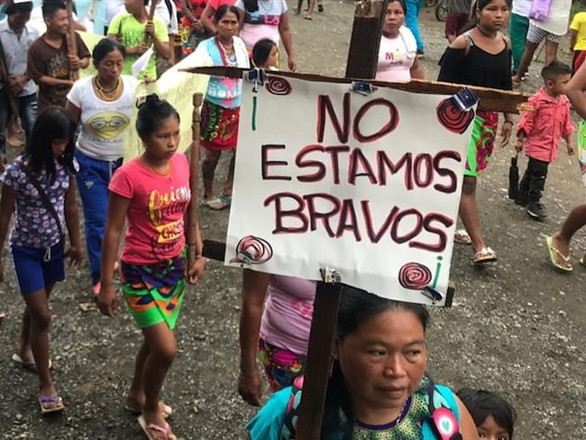 Comunidad indígena del Chocó sale a marchar por muertes de líderes sociales. Foto: Cortesía/  Jesús Abad Colorado.