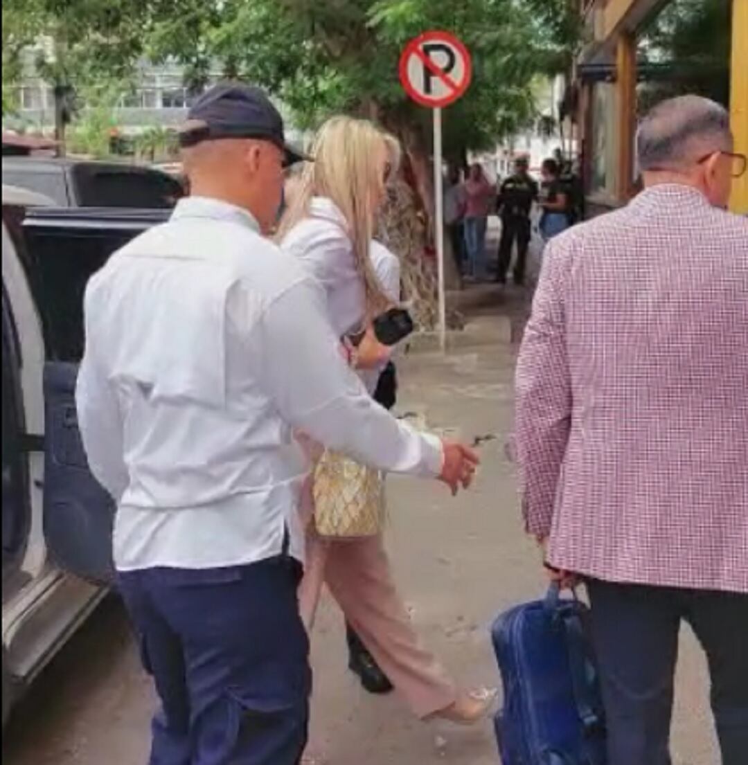 Day Vasquez llegando a la Procuraduría Regional de Barranquilla