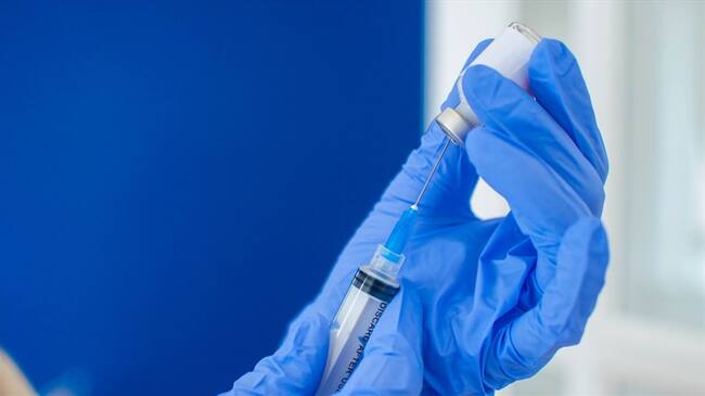 Ordena al Minsalud aplicar a segunda dosis de la vacuna de Pfizer a los 21 días. Foto: Colprensa