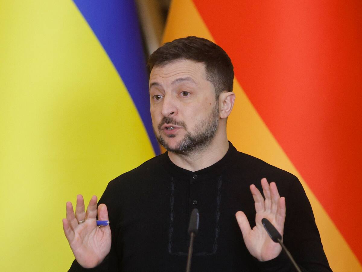 Zelenski pidió más apoyo y garantías de seguridad para frenar los avances de Rusia