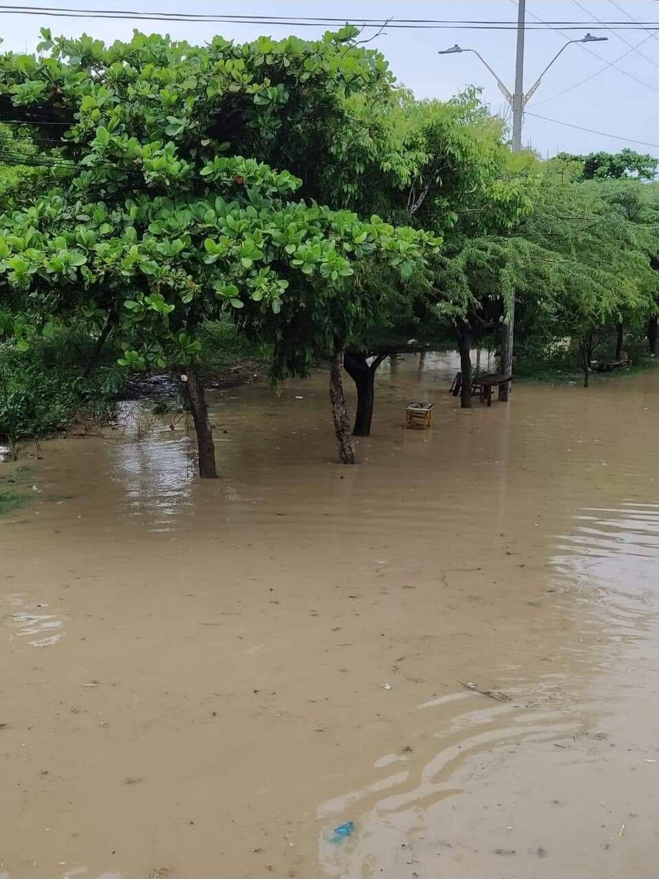 Sigue aumentando el número de damnificados por inundaciones. Foto: Suministrada/ Álex Torres.