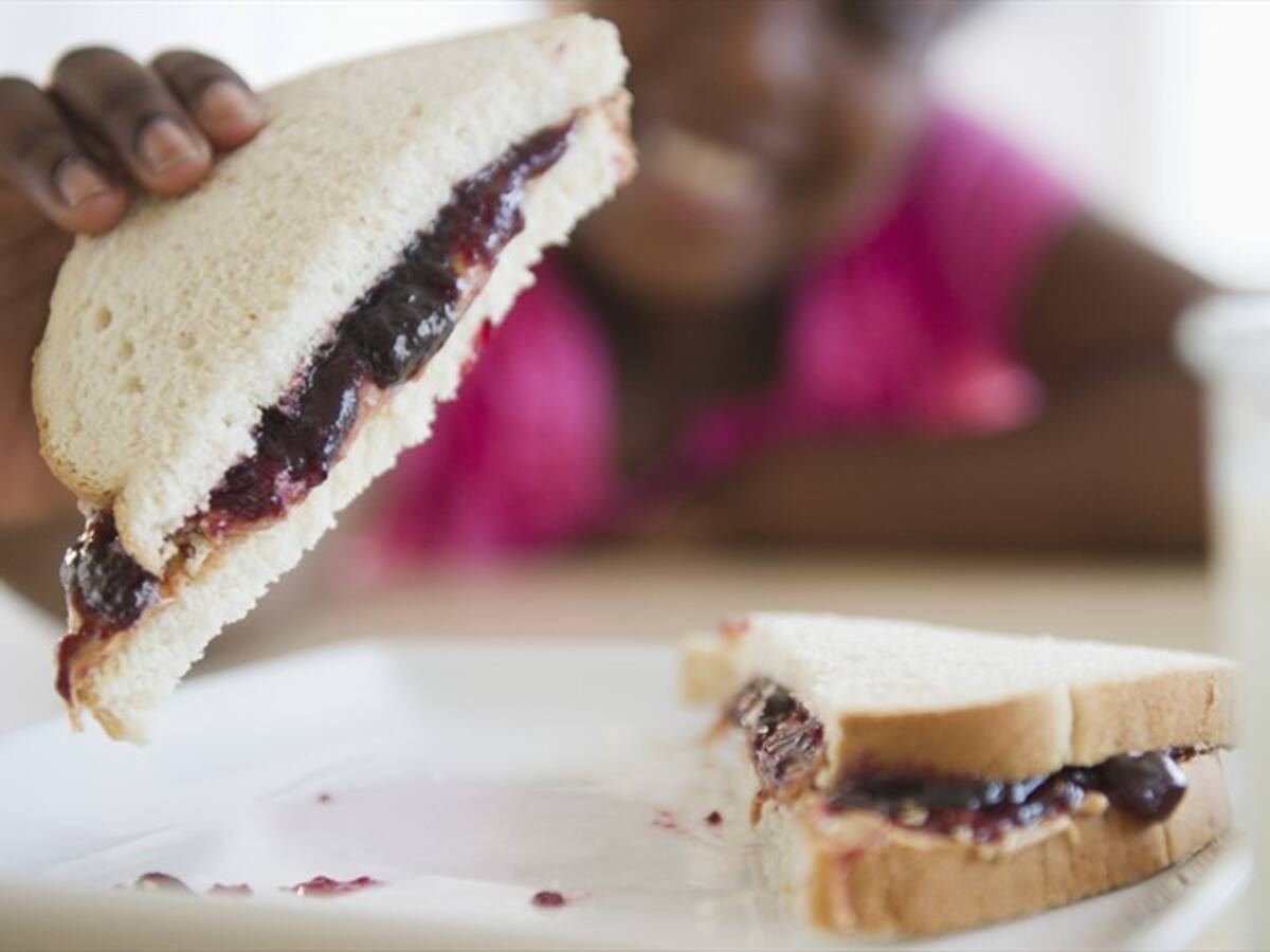De los 180 días del calendario escolar, solo 58 días operó el PAE en Santander