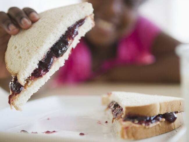 130.000 estudiantes de los 82 municipios no certificados de Santander solo recibieron un 31% de alimentación del PAE. Foto: Getty Images