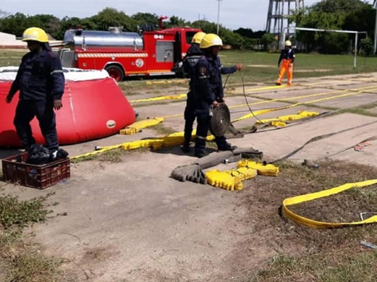 Los bomberos de El Paso, Cesar, previenen los incendios