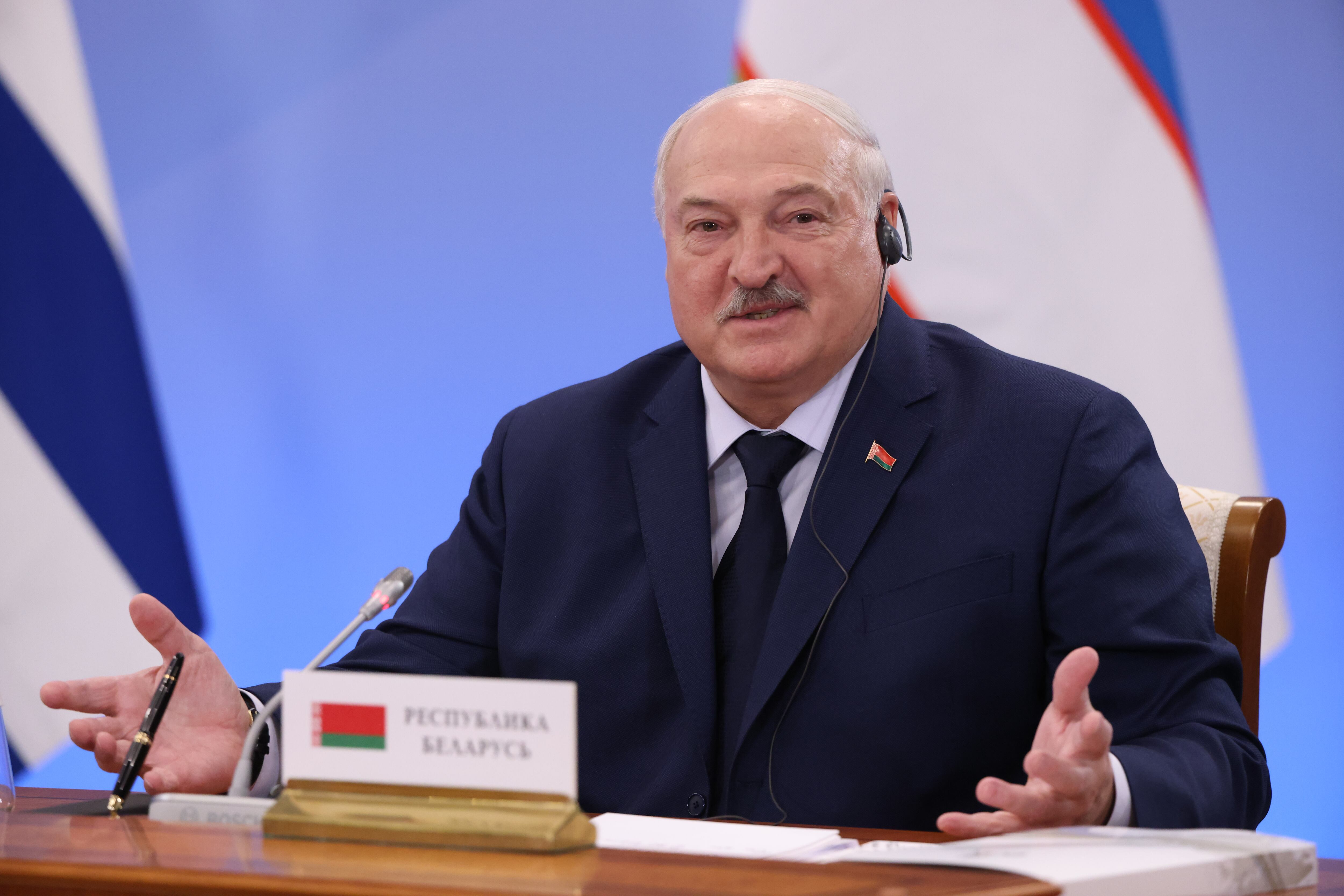 El presidente bielorruso, Alexander Lukashenko, habla durante la reunión del Consejo Económico Supremo Euroasiático el 26 de diciembre de 2024, en la estación de esquí de Igora, al norte de San Petersburgo, Rusia. Getty Images