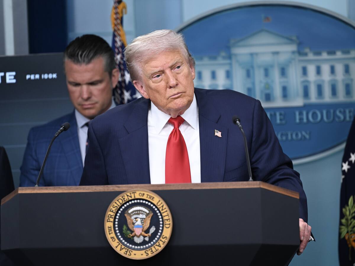 Trump se reunió con el CEO de Intel y aplaudió “su éxito y ascenso” tras pedir su dimisión