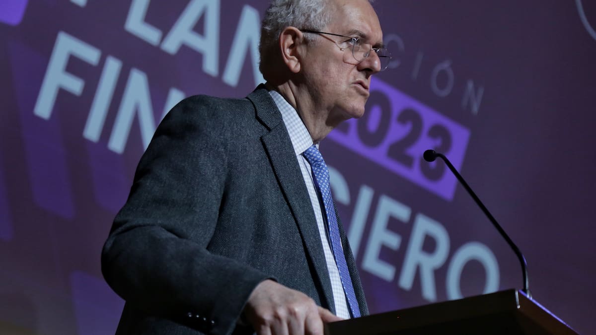 Respuesta a fracaso de reforma a salud no puede ser apoderarse: exministro José A. Ocampo