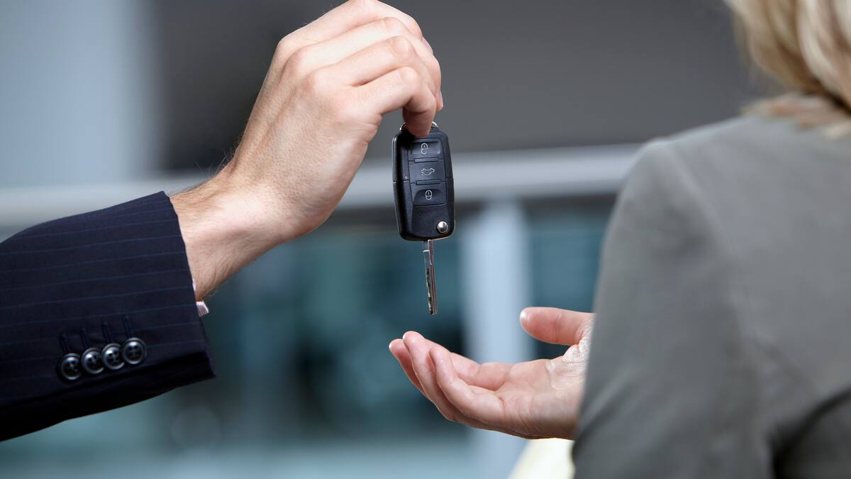 ¿Cuáles son los aspectos que debe tener en cuenta si compra un carro de segunda?