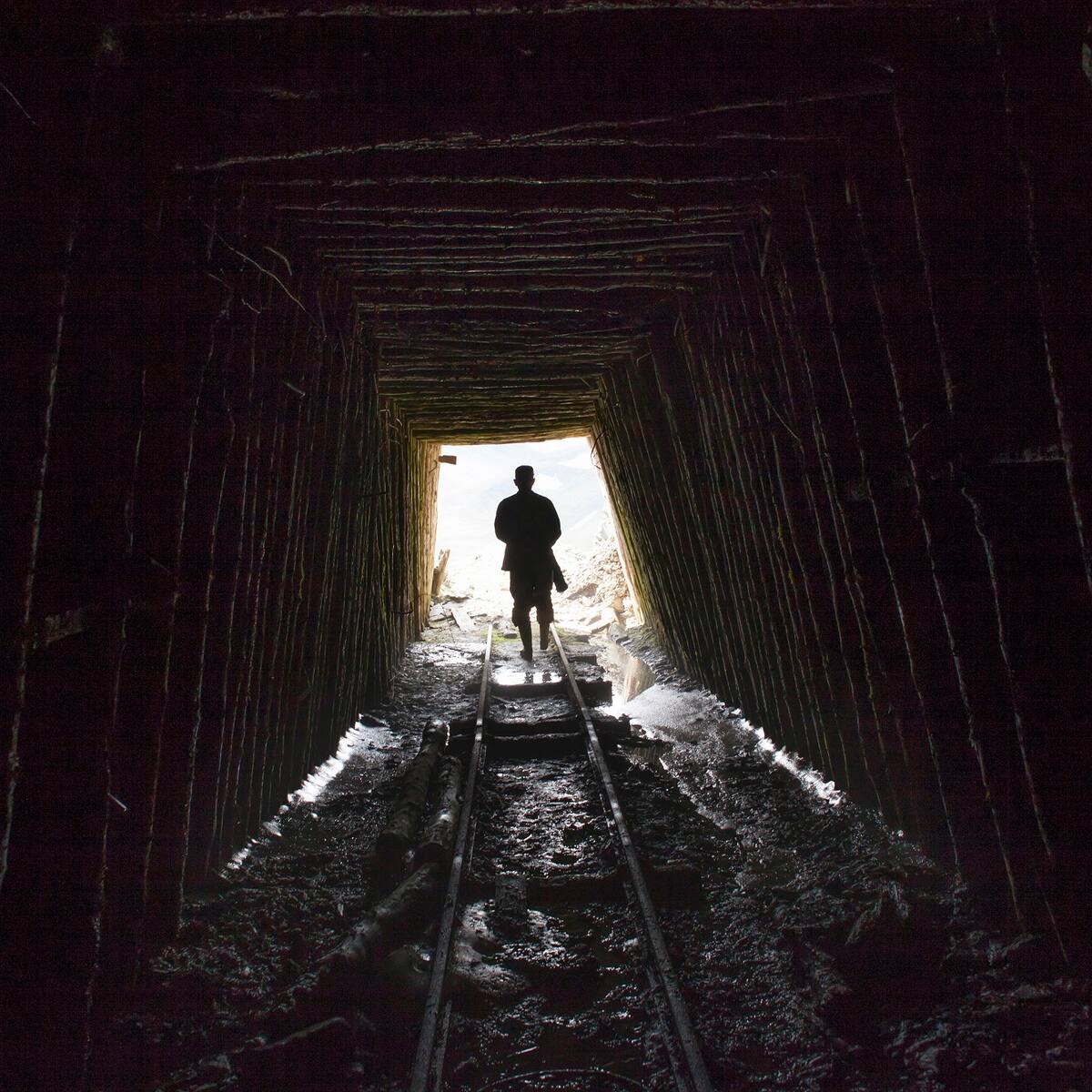 Se firmaron primeros contratos diferenciales que beneficiarán a pequeños mineros colombianos