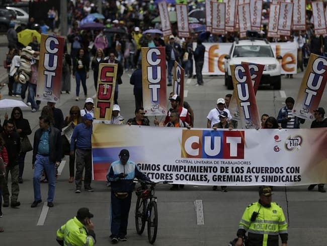 La CUT aseguró que denunciará la violación de derechos laborales en la cuarentena. Foto: Colprensa