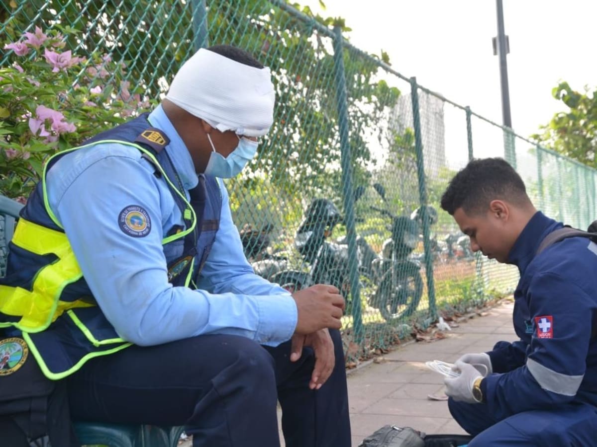 Motociclista atropelló a agente de tránsito en punto de control en Cartagena