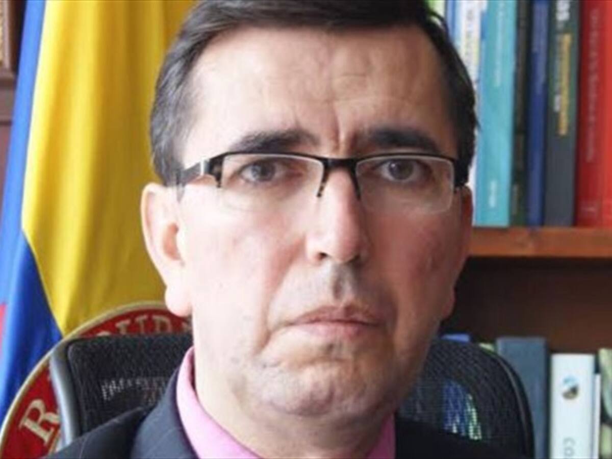 Se cae la destitución del exdirector de la CAR, Néstor Franco