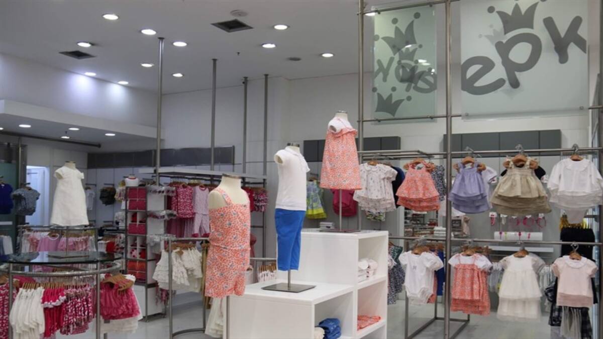 Se aviva polémica por marca de ropa EPK entre Bridgewood Capital y Tcherassi