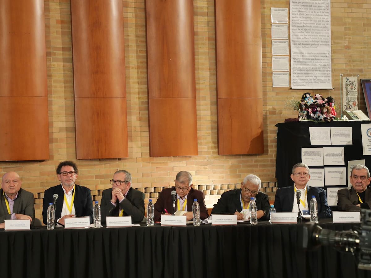 Excomandantes Farc ofrecen audiolibro y cartas para reparar a víctimas de secuestro
