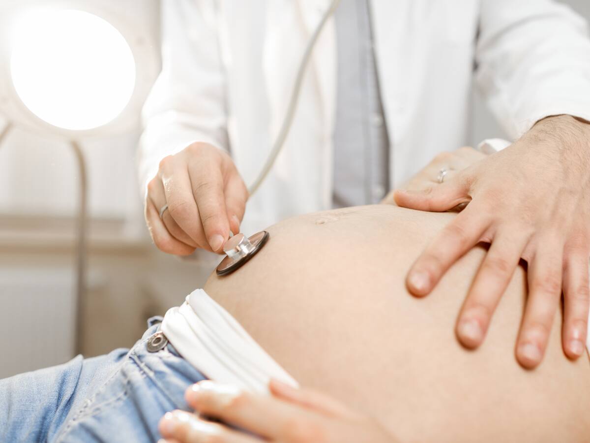 ¿Qué tan común es un parto prematuro y qué puede causarlo?