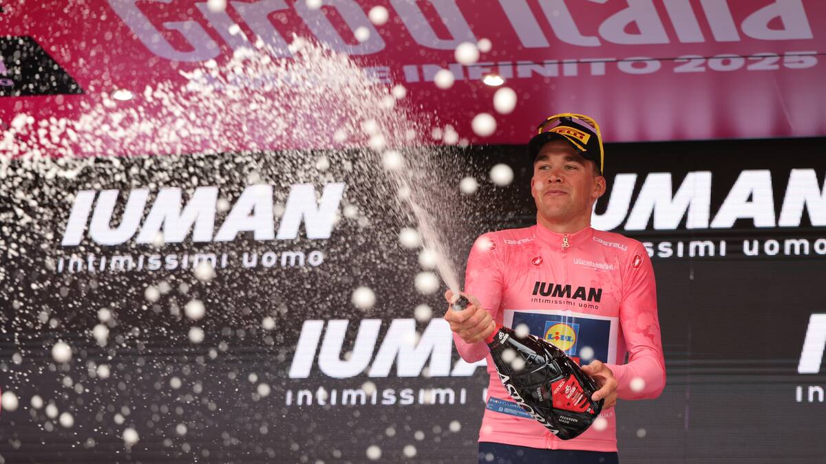 Primera ‘maglia’ rosa del Giro de Italia para Mads Pedersen; Mikel Landa abandonó