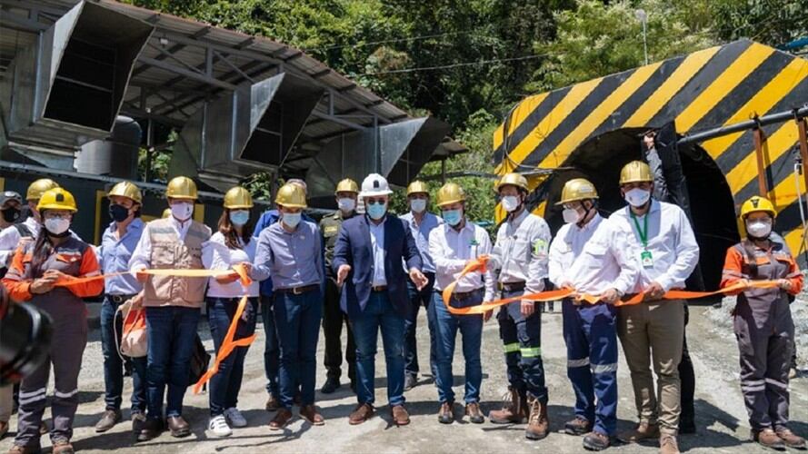 Según el mandatario, este proyecto apoyará la reactivación económica. Foto: Cortesía: Presidencia