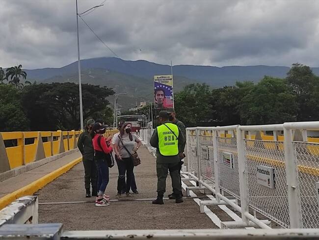 El Gobierno de Venezuela autorizó la apertura peatonal de la frontera colombo-venezolana. Foto: Colprensa - Karen Ortiz