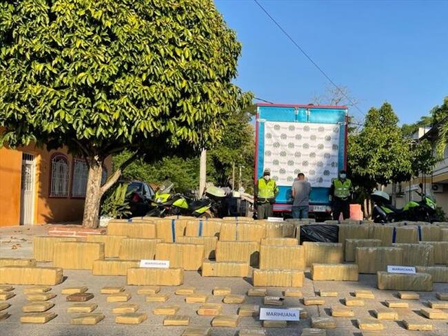 El conductor del camión fue capturado.. Foto: Policía Magdalena Medio