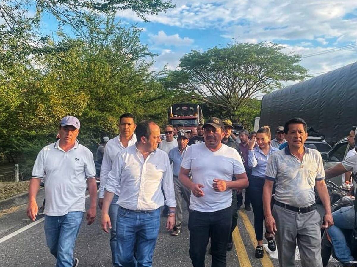 Camioneros levantaron el bloqueo entre Cauca y Nariño