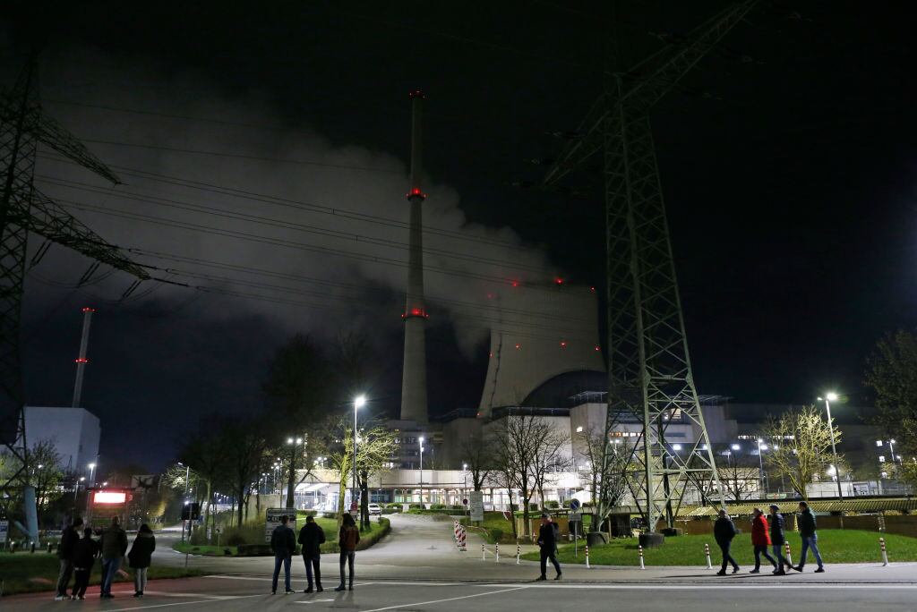 16 April 2023, Bavaria, Landshut: The Isar 2 nuclear power plant, photographed during the period of disconnection from the grid. With the separation of the Isar 2, Neckarwestheim and Emsland nuclear power plants from the power grid, the era of commercial electricity generation with nuclear power plants in Germany came to an end on Saturday. Photo: Uwe Lein/dpa (Photo by Uwe Lein/picture alliance via Getty Images)