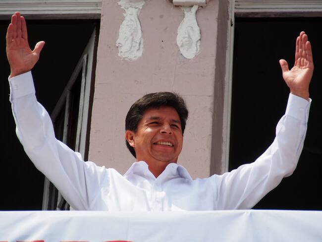 La salida de Pedro Castillo va a ser inevitable: Diego Bazán, congresista peruano