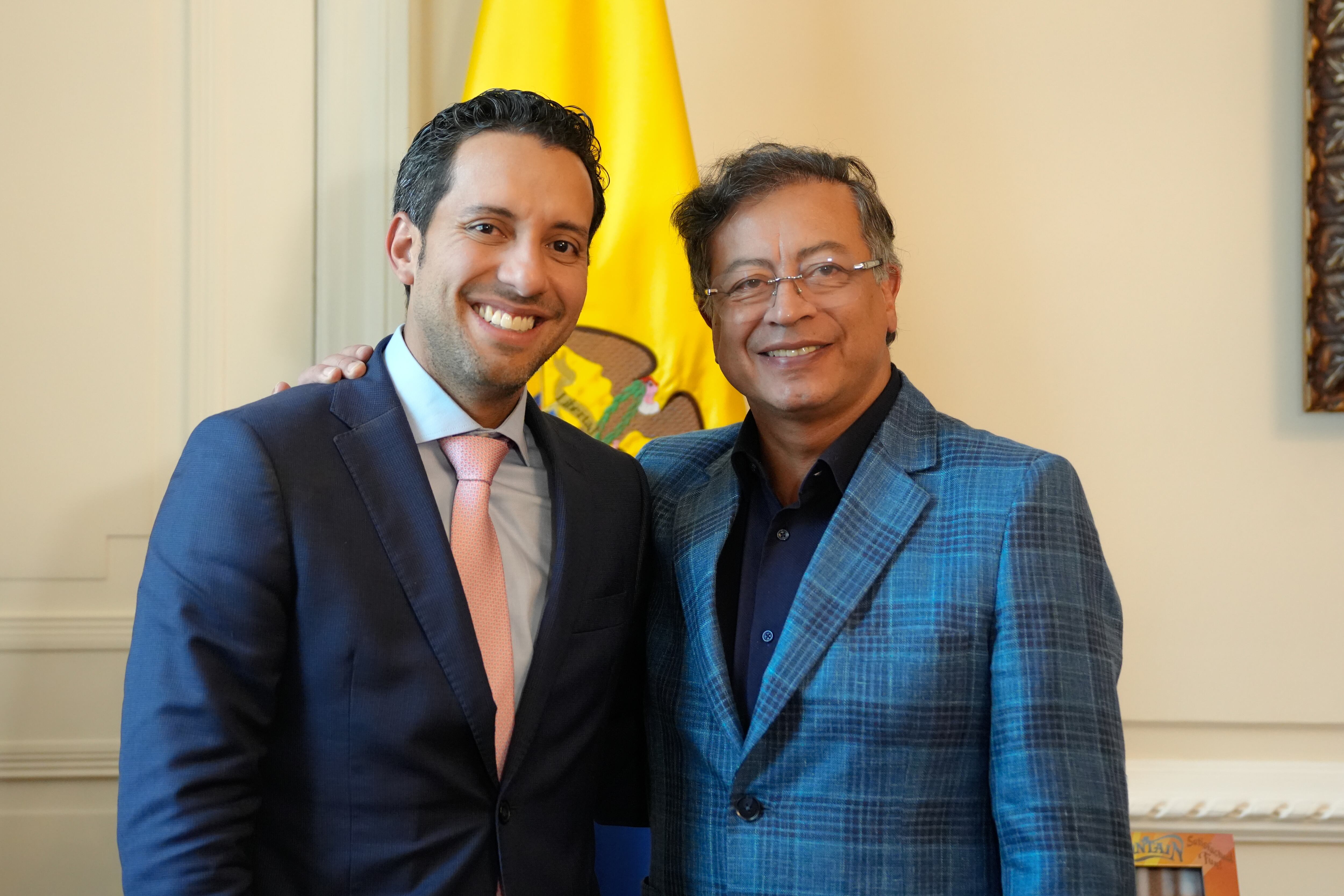 Presidente Gustavo Petro y presidente de la Cámara de Representantes, Julián López. Tomado de: Presidencia de la República