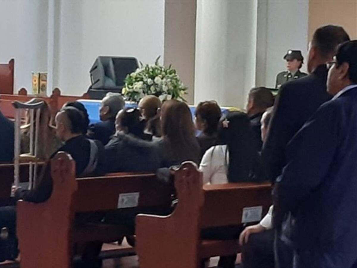 Análisis preliminar descarta sustancias en cuerpo de policía muerto en Cómbita