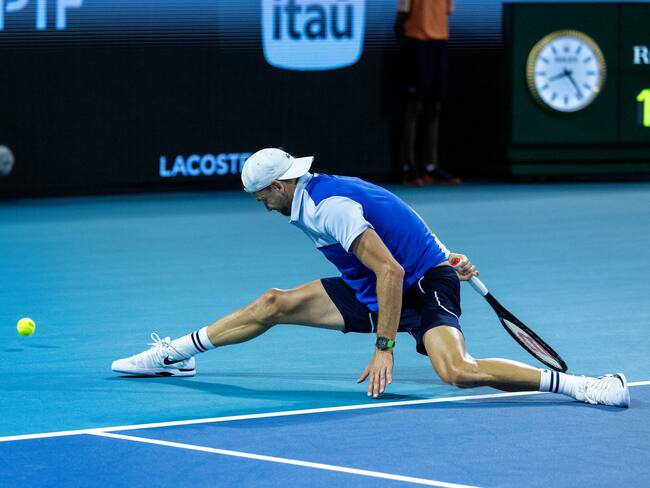 Grigor Dimitrov, en su enfrentamiento con Carlos Alcaraz en el Miami Open 2024. Foto: EFE/EPA/CRISTOBAL HERRERA-ULASHKEVICH