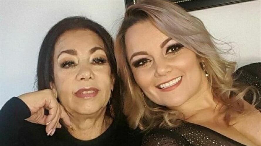 Por crisis económica, ahora las Hermanitas Calle venden rifas. Foto: Instagram: @hermanitascalle_