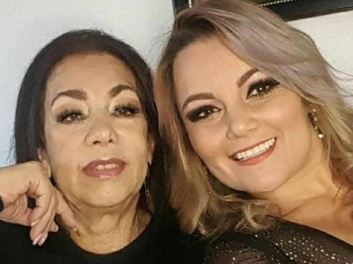 Por crisis económica ahora las Hermanitas Calle venden rifas
