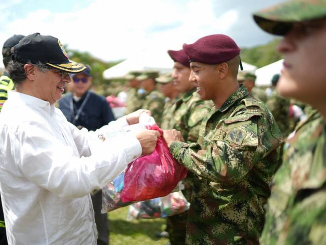 El presidente Gustavo Petro visitando diferentes bases militares. Foto: Presidencia de la República