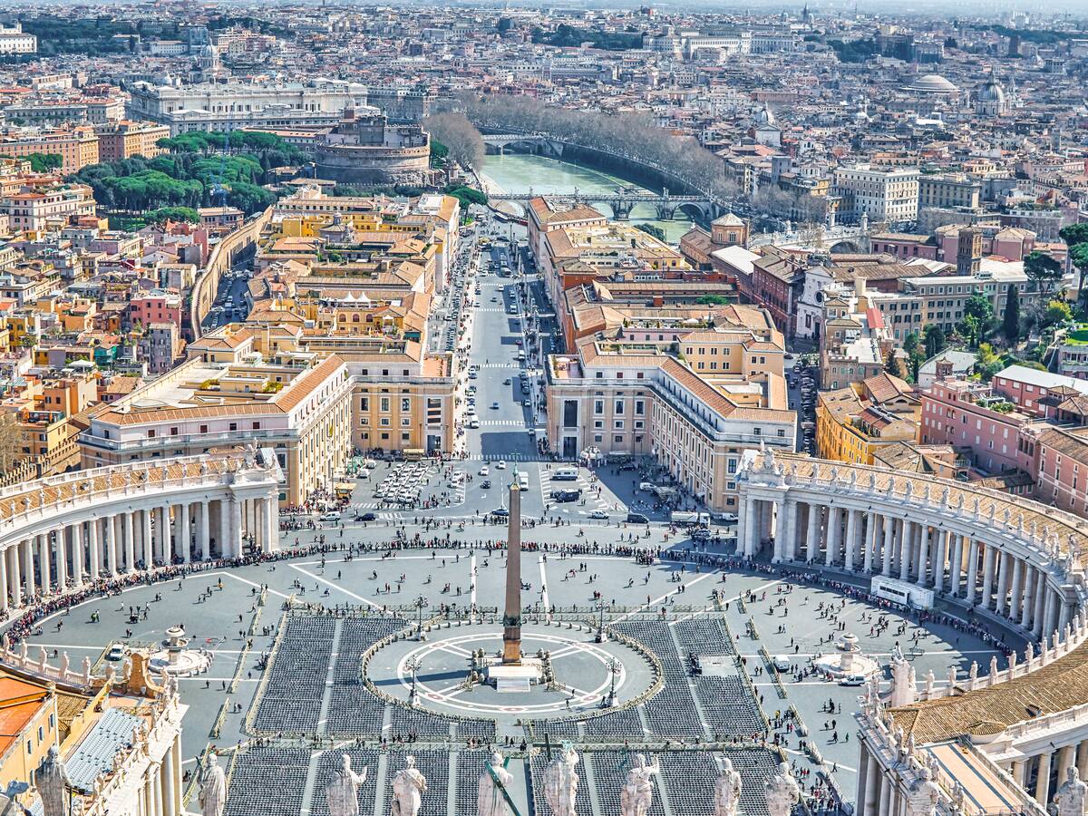 Nuevo nombramiento en el Vaticano causa molestia en la diplomacia