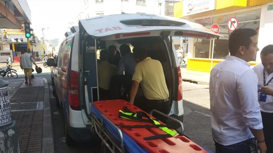 Ambulancias usarían la sirena sin tener emergencias. . Foto:La W.