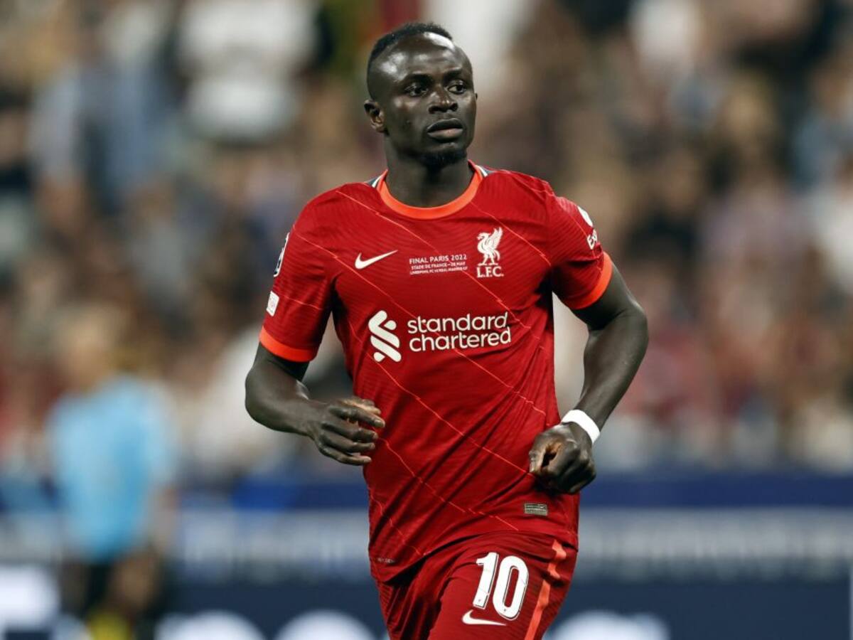 Sadio Mané arribó a Múnich para su visita medica previo a firmar con el Bayern