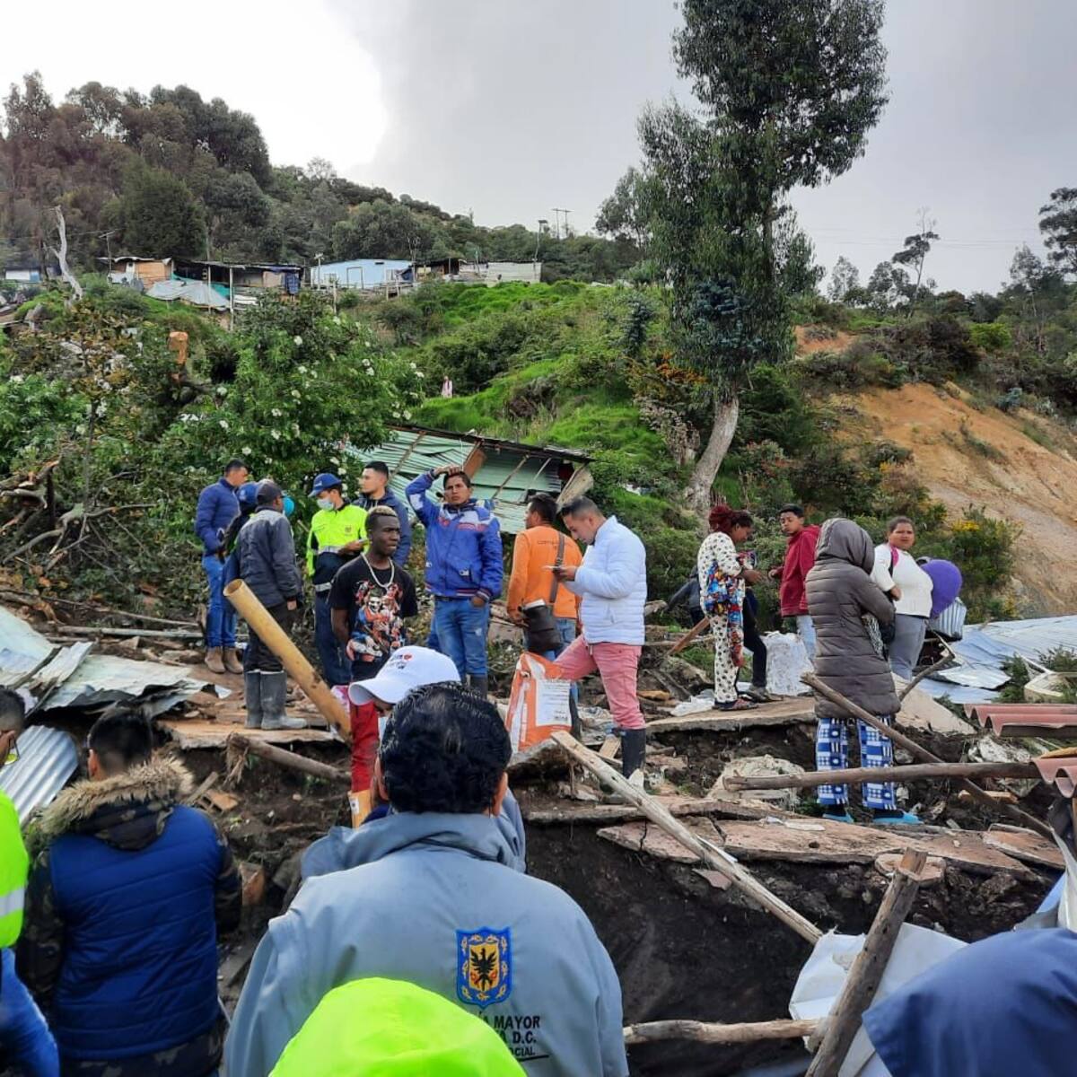 Emergencia en Usme: más de 60 personas evacuadas tras colapso de viviendas