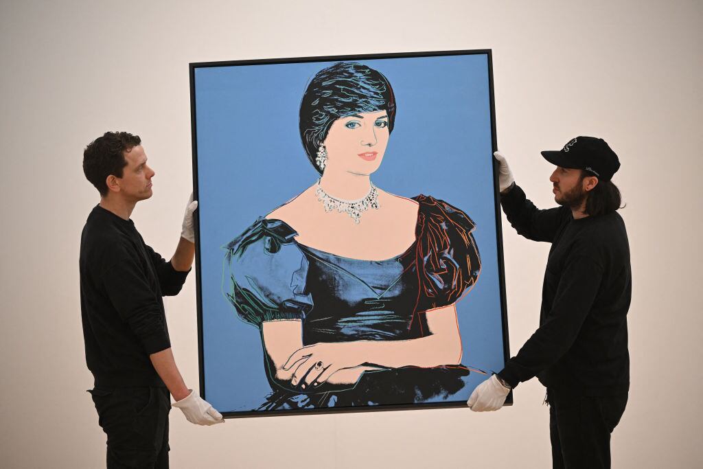Retrato de Diana de Gales por Andy Warhol (Photo by JUSTIN TALLIS/AFP via Getty Images)