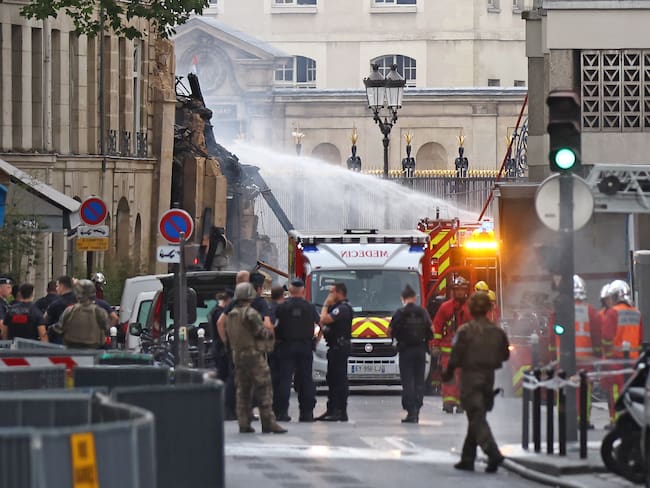 Incendio en Paris por explosión de gas | Foto: EFE