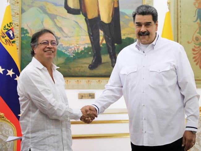 Gustavo petro y Nicolás Maduro. Foto Twitter: @NicolasMaduro