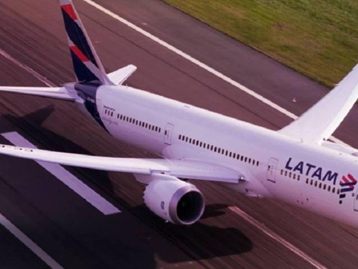 Latam Airlines presentó su plan a seguir para reiniciar operaciones en Colombia