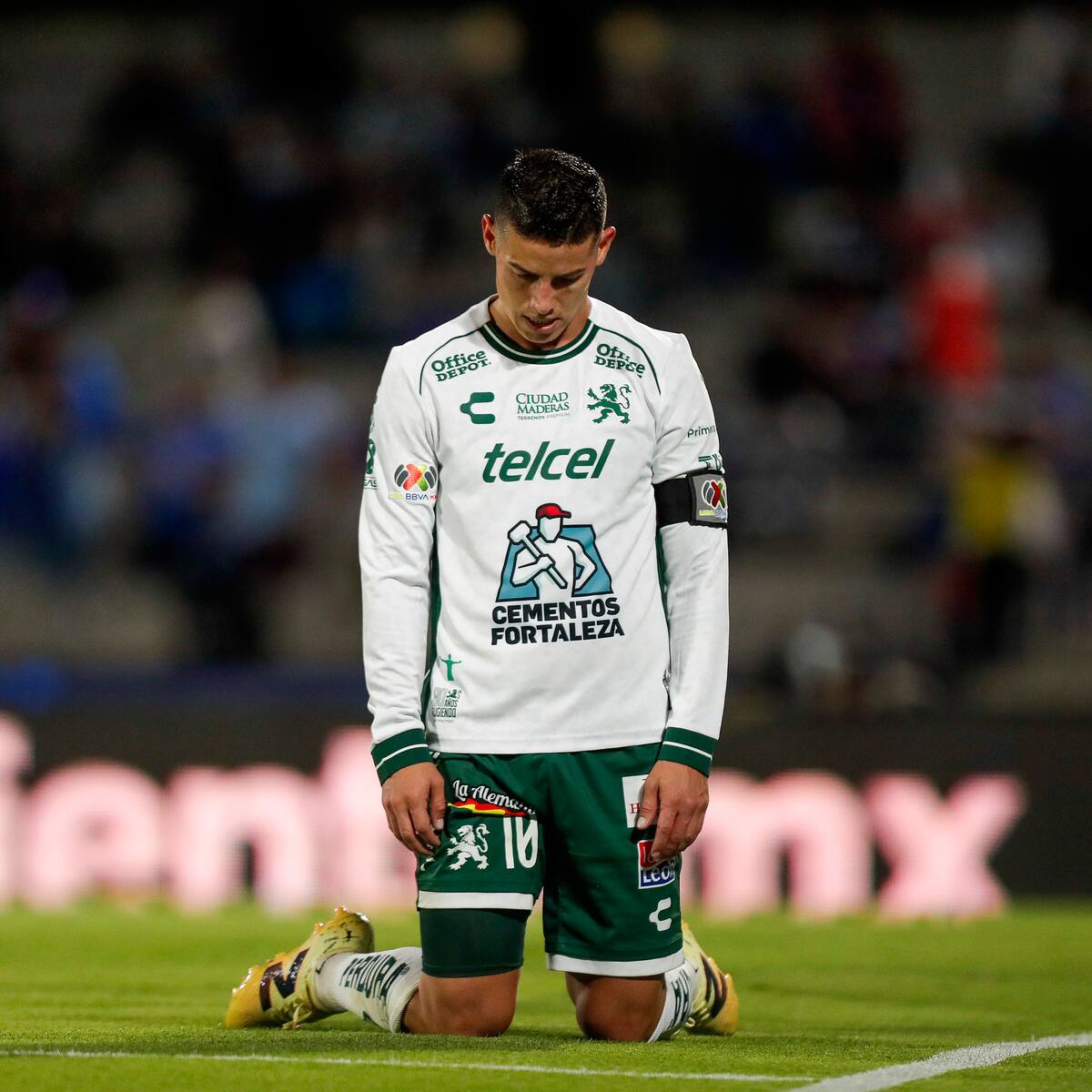 Club León de James Rodríguez cayó ante Cruz Azul de Kevin Mier y fue eliminado del Clausura mexicano