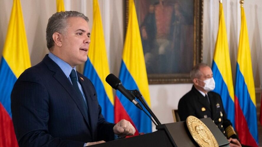 El presidente Iván Duque se pronunció durante el ascenso virtual a subtenientes de 152 integrantes del curso en el que estaban los cadetes asesinados en el atentado del ELN. Foto: Presidencia de la República