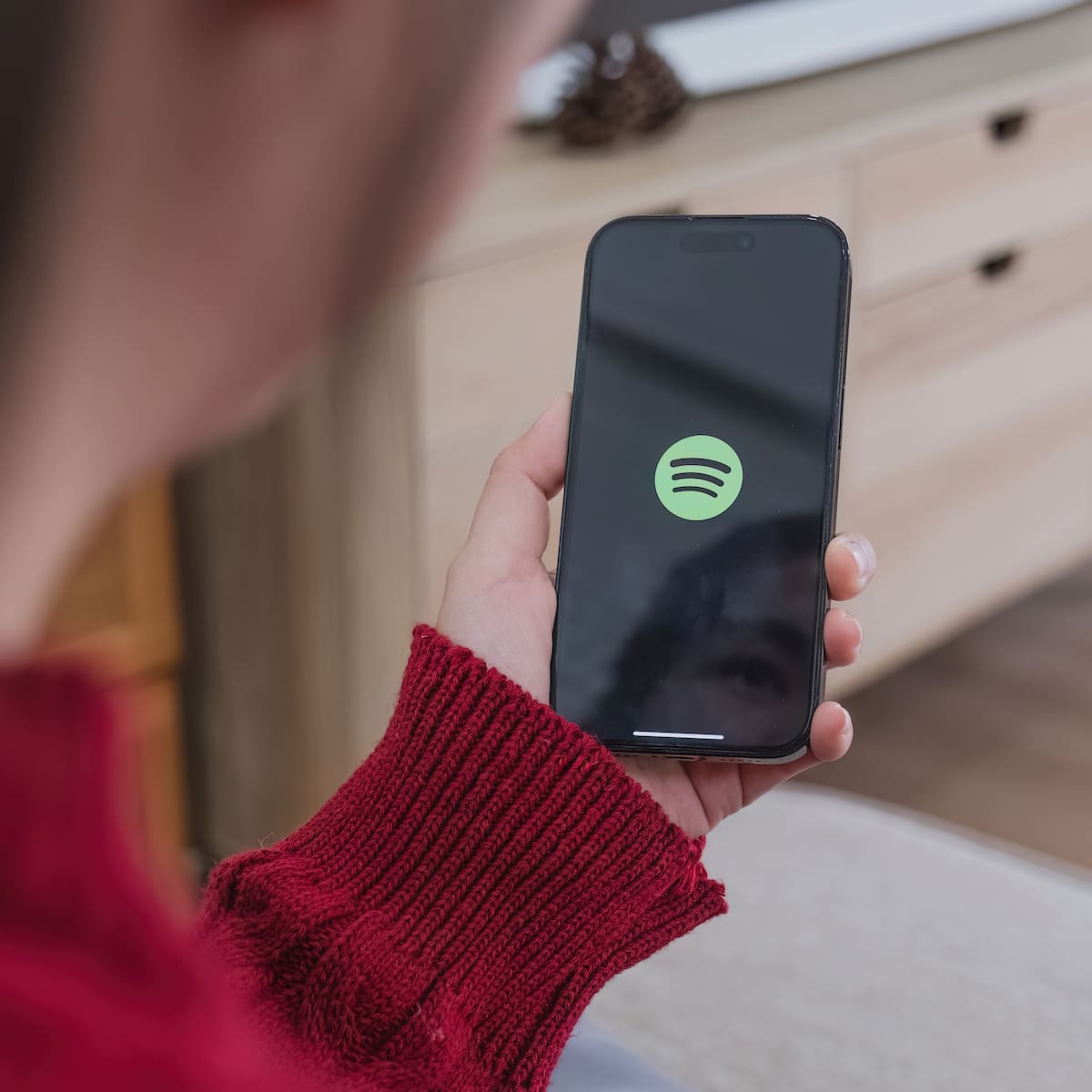 Spotify permitirá hablar con su DJ de inteligencia artificial: Así lo podrá hacer