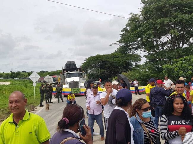 Bloqueo de la vía. Foto: Cortesía Judit Arrieta