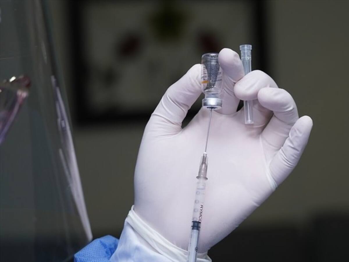 Cirujano plástico fue vacunado irregularmente en Bucaramanga: Supersalud