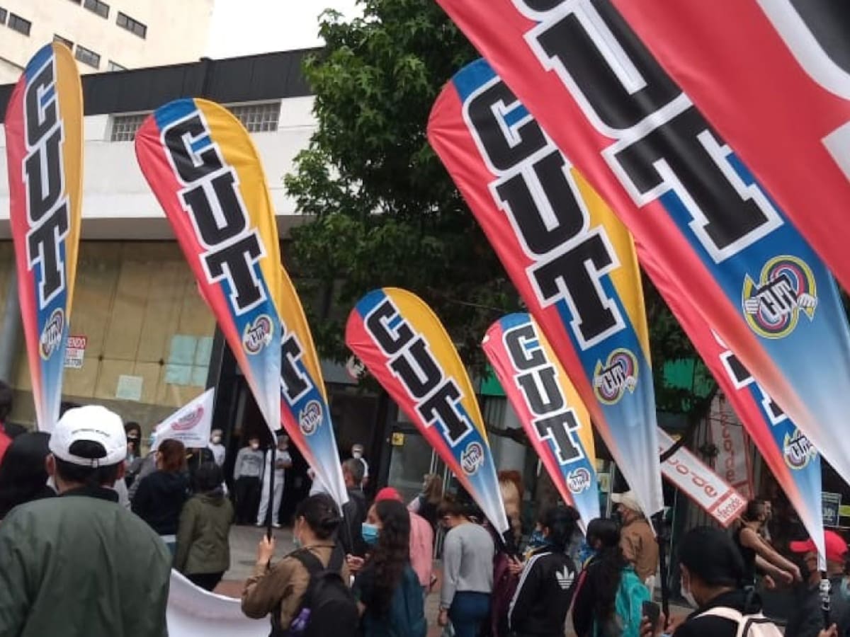Tras hundimiento de la consulta popular, la CUT está “en pie de alerta” para salir a las calles
