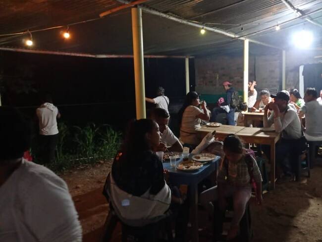 Imagen de archivo. La población desplazada es atendida en el coliseo municipal.