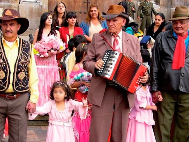 De las 2.649 personas en Colombia que se identifican como gitanos, 680 (26,5%) han sido afectados por el conflicto armado. Foto: https://www.mincultura.gov.co/