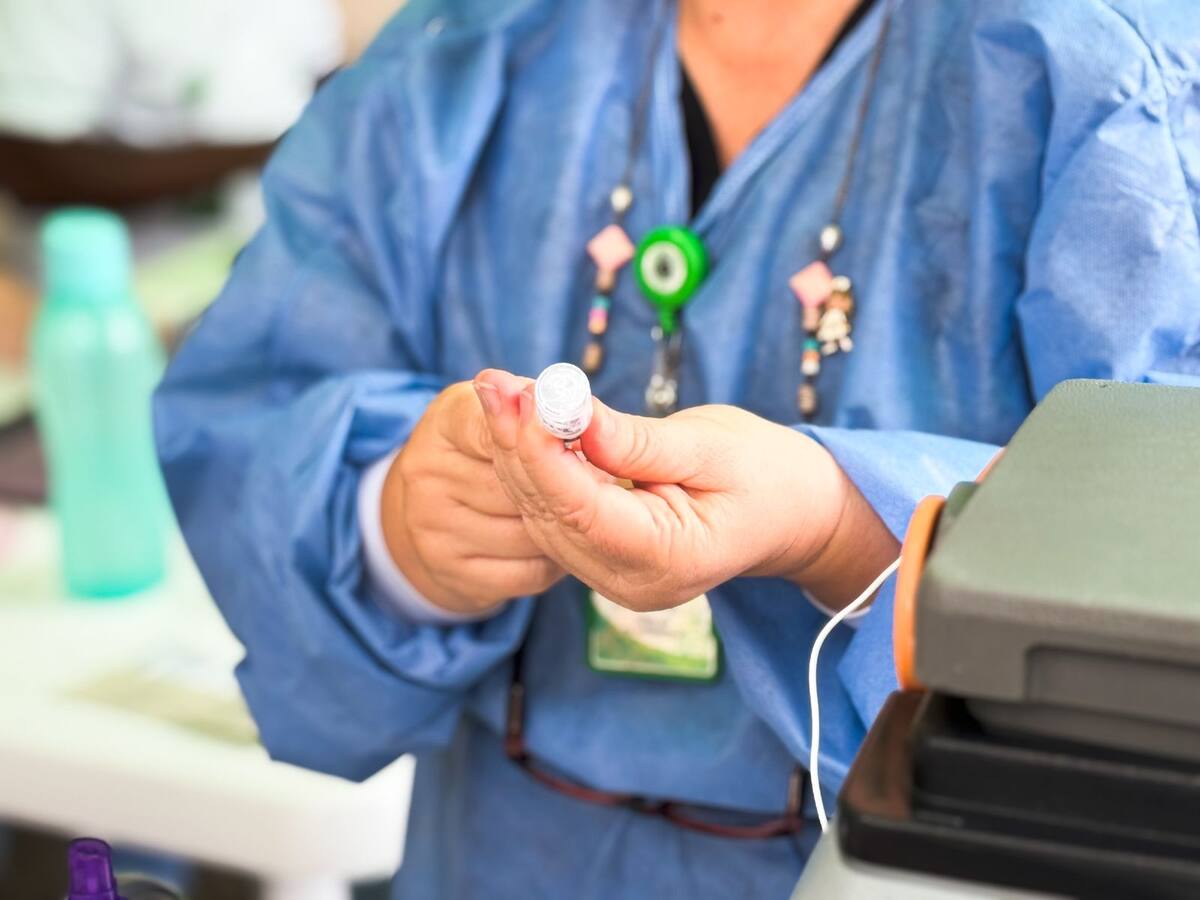 Consejo de las Américas urge reglamentar ley ante bajas tasas de vacunación en adultos en Colombia