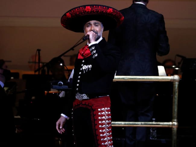El reto era no hacer una imitación de Vicente Fernández: Jaime Camil, actor mexicano